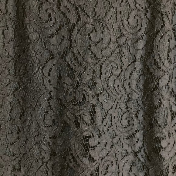 REDUCED PRICE! #119 Planet Lace Skirt, Black, Size 16 - Picture 3 of 3